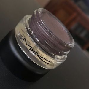 MAC Paint Pot in Frozen Violet